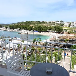 Emaar - Beachfront , Newly Renovated , Ksamil Albânia
