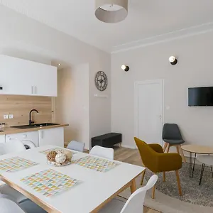 flat-saint-charles.fr-provencehotel.com/